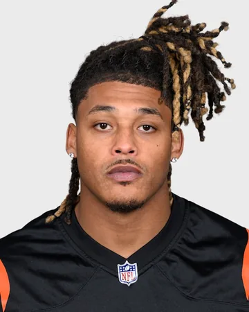 Cashius Howell, Cincinnati Bengals DL
